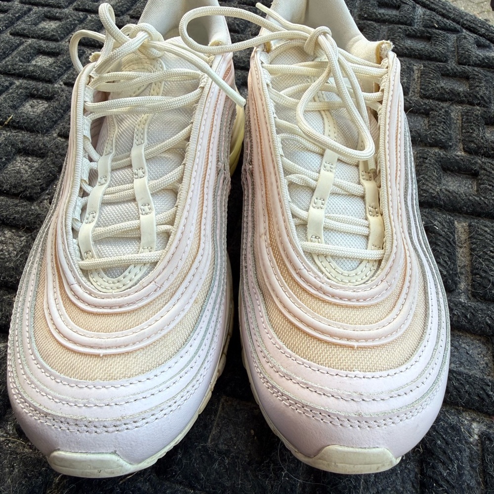 Nike Women’s Cream and Pale Pink Low-Top Sneakers